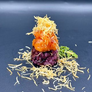 N20. Gunkan spicy noir