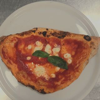 Pizza Calzone 
