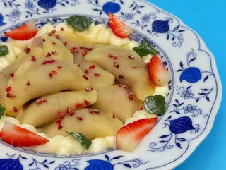 Вареники з вишнями (200g)