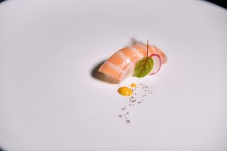 201. Nigi sake 2 pezzi