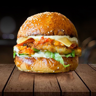 Чікен чіз бургер (325 г)