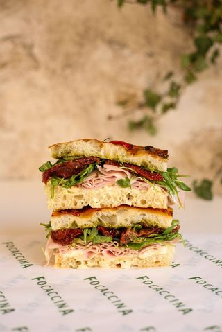 Focaccia Mortadella e Pistachio