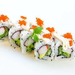 065. Uramaki california