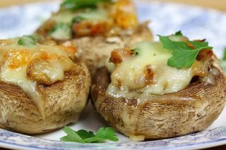 Pincho de Champiñones Relleno de Queso