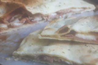 Ciaccino con speck e stracchino per 4 persone