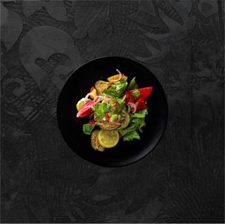 Горячий салат из овощей