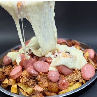 Salchipapa Le BURGUER 2 personas 