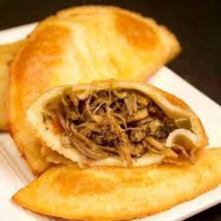 Empanada De Carne Mechada