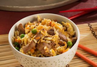 28. Arroz Frito Con Ternera Y Curry