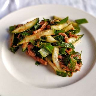 Мясний салат з огірком і кінзою (200 г)