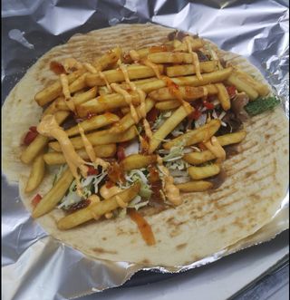 Super rollo z frytkami