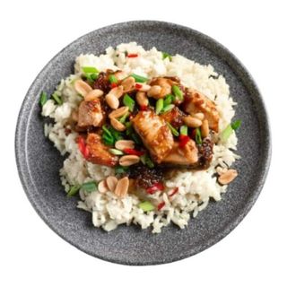 Pollo gonbao con arroz (soja-contiene gluten-huevo-cacahuetes)