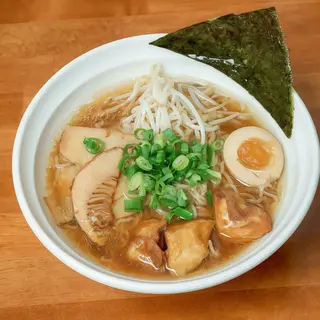 Ramen Shoyu con Pollo Frito