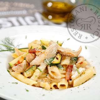 Rižoto s piletinom i tikvicama na bijelo