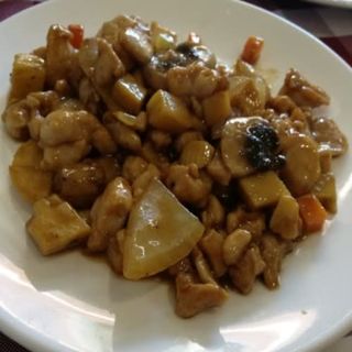 Chicken With Almonds