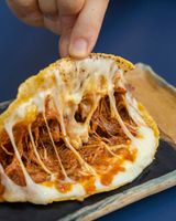 Quesadilla de Queso con Cochinita Pibil