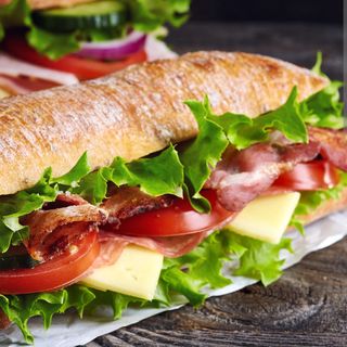 Bocadillo Pepito De Lomo Fresco