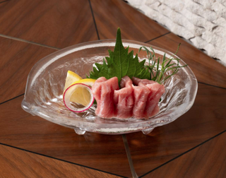 Sashimi ventresca - 4 pezzi