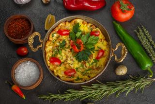 Яйца жареные с картофелем