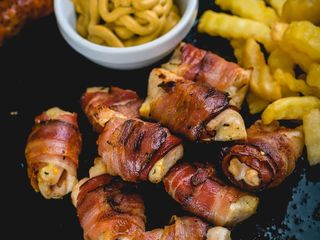 Pileći ražnjić rolovan sa slaninom 300gr