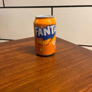 Fanta Naranja lata 330ml.
