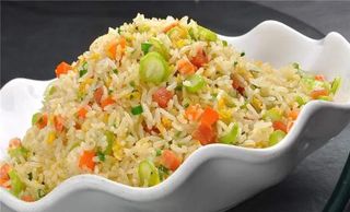 18. Riso saltato con gamberi