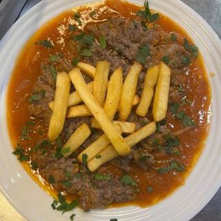 Kefta De Ternera, Hummus Y Ensalada