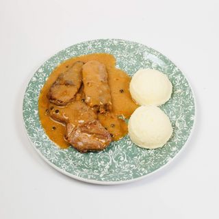 Ramstek u umaku od senfa i papra s pireom