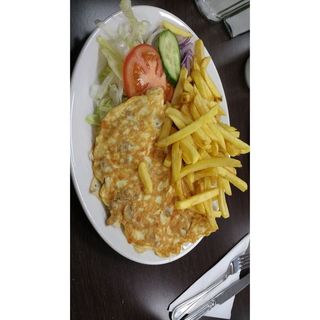 Chips & Omelet + Soda