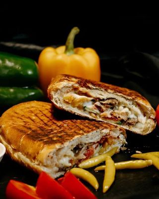 Донер в багете с говядиной