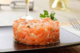 T005.Tartare di salmone