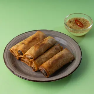 Spring Rolls Vegetariano (2 Pzs.)
