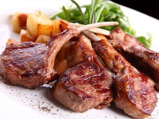 Баранина на жаровне с овощами