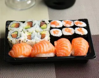 26.Sushi Misto F