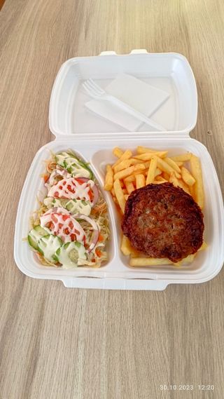 Картопля фрі + котлета