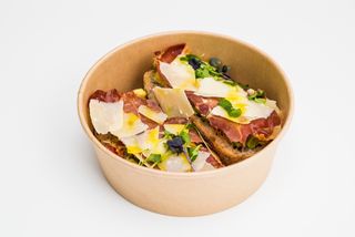 Toast cu croncant de prosciutto