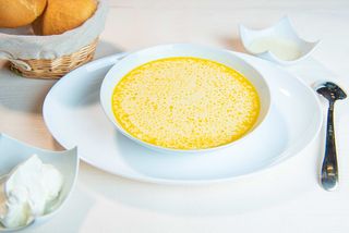 Ciorba de burta cu smantana si usturoi