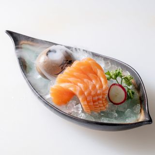 201. Sashimi salmone-5 pezzi