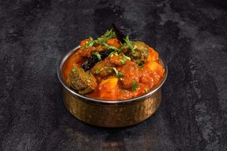 27. MUTTON VINDALOO.