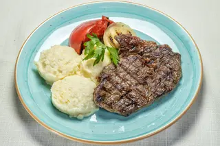 Телешки рибай стек Блек Ангъс (450г)