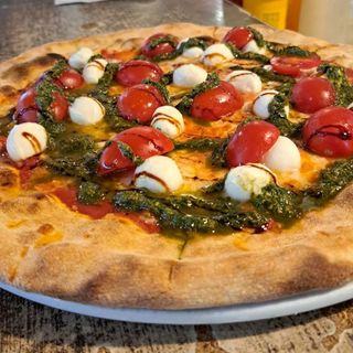 Пица Капрезе - 32 см.