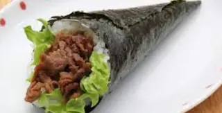 Temaki Ternera con Aguacate (1 Ud.)