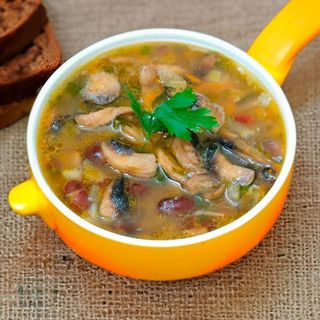 Суп с фасолью и грибами