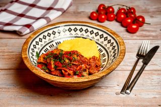 Post - Tocăniță de ciuperci cu broccoli și mămăliguță - post