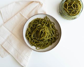 Spaghettoni Al Pesto