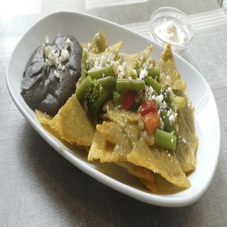 Chilaquiles vegetarianos verdes