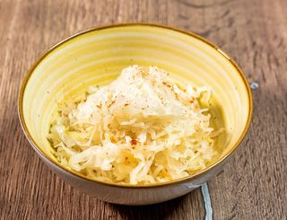 Salată de varză murată