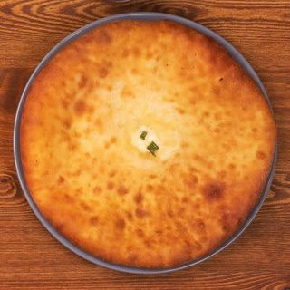 Chaczapuri ze szczypiorkiem  z serem owczym