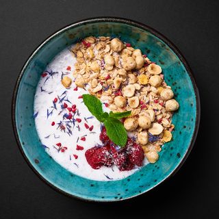  Гранолла з кокосовим йогуртом