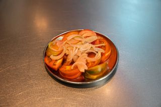 Ensalada de tomate y ventresca